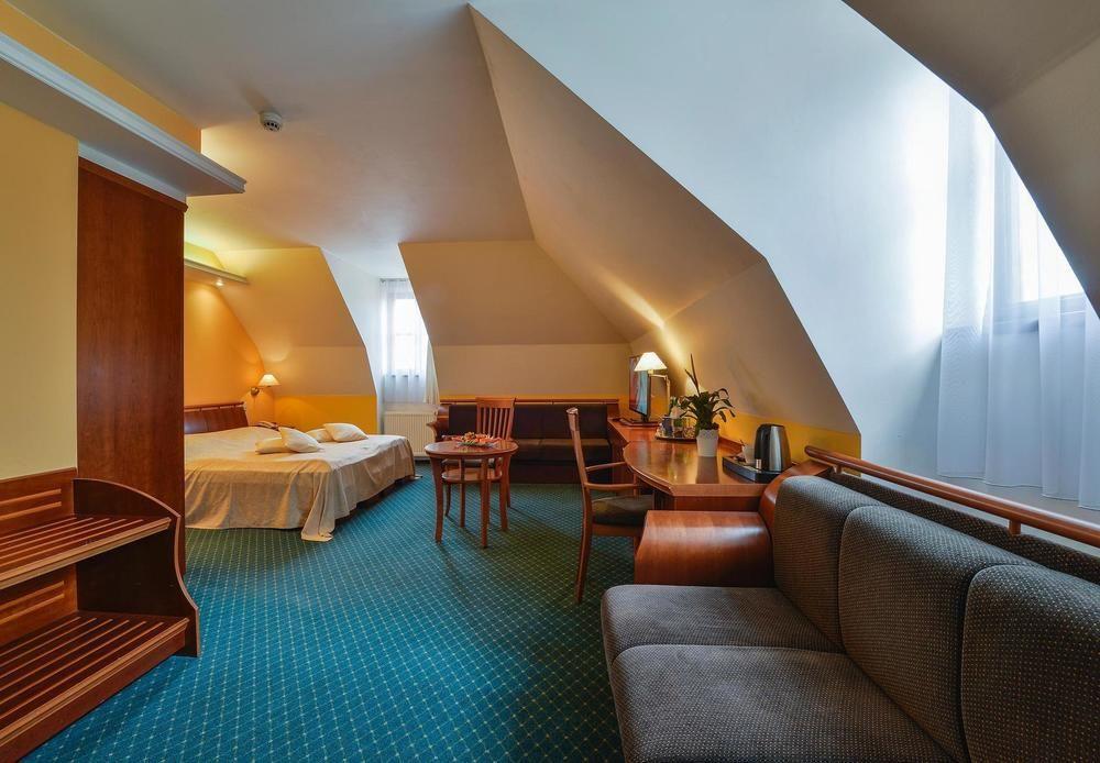 Hotel Schwaiger Praga Exterior foto